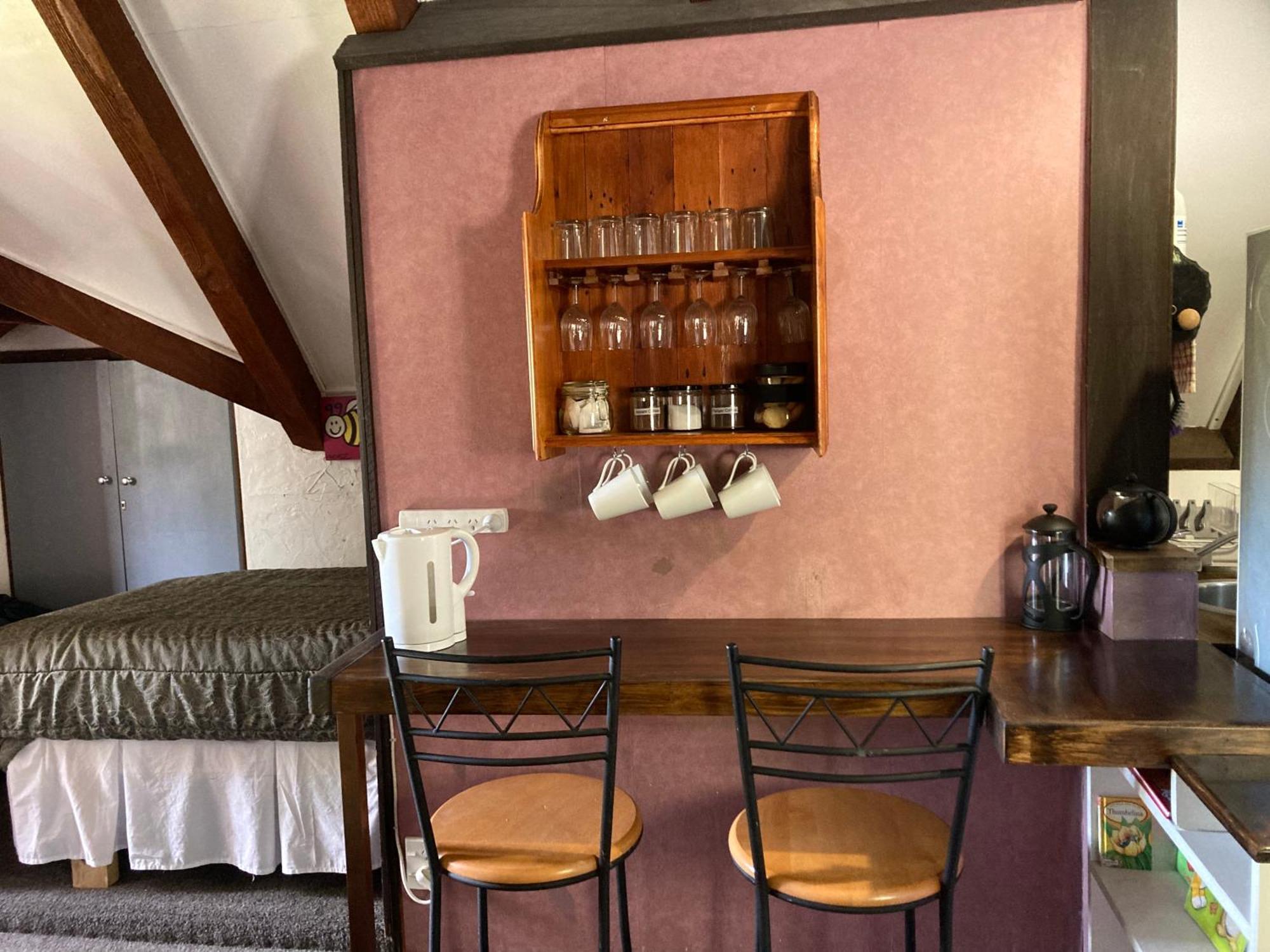 The Chalet Bed And Breakfast-Peace And Quiet In The Country 12 Minutes From City Dunedin Eksteriør bilde