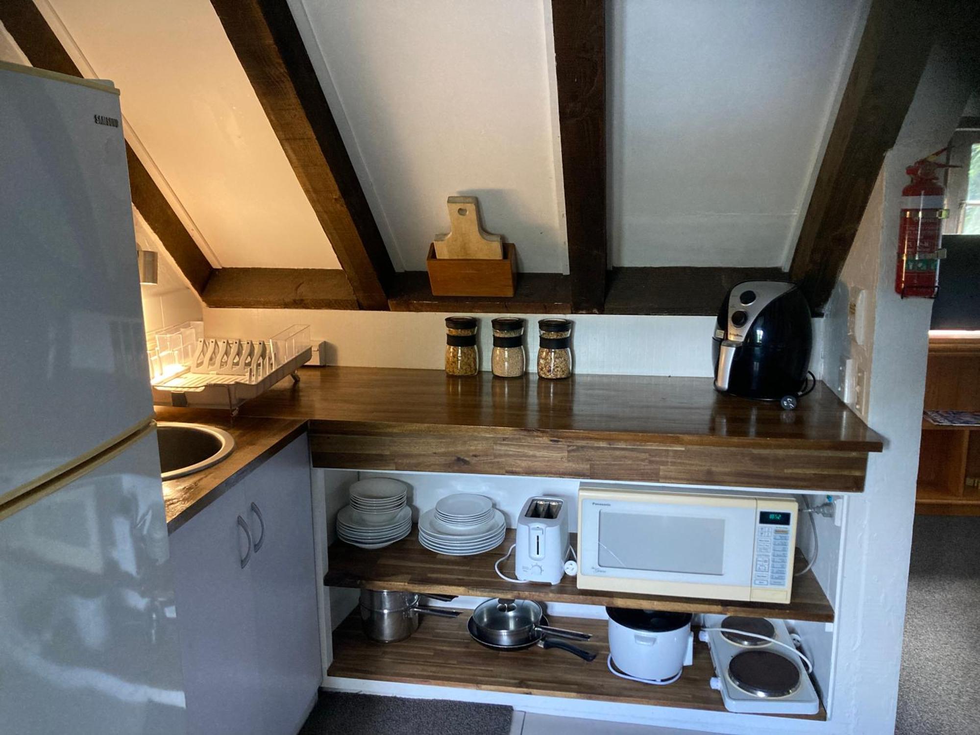 The Chalet Bed And Breakfast-Peace And Quiet In The Country 12 Minutes From City Dunedin Eksteriør bilde
